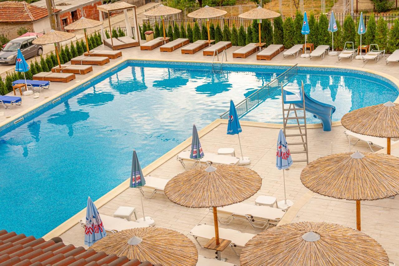 Eco Hotel Momata Kolarovo 외부 사진